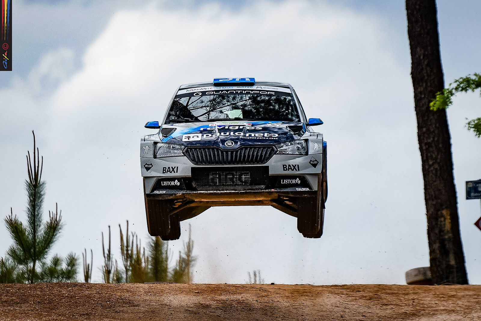 Paulo Neto / Nuno Mota Ribeiro em Skoda Fabia Rally2 Evo