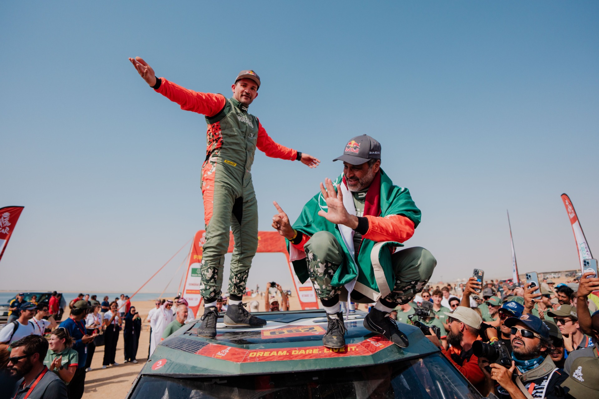 Nasser Al-Attiyah / Fabien Lurquin em Dacia  vencem o Rally Dakar 2026